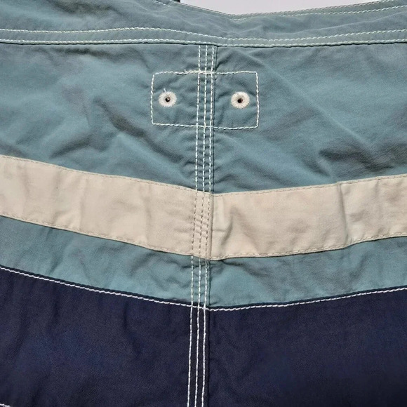 J. Crew Men's Size 35 Nylon Swim Trunks with Drawstring & Pocket - Picture 10 of 11